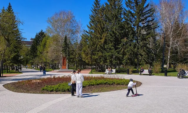 Pervomayskiy skver
