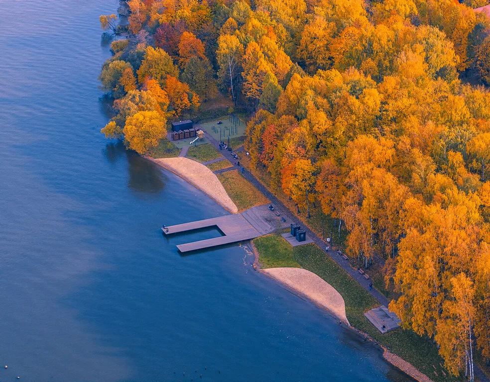Senezh Lake