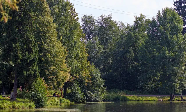 Shuvalovskiy park